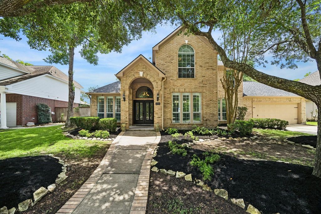 1422 Hillside Forest Drive, Sugar Land, TX 77479