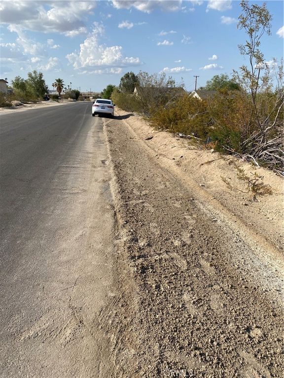 Image 4 of property listing at 72840 Hatch, 29 Palms, CA 92277