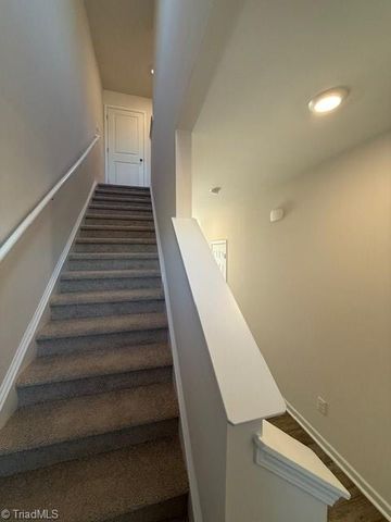 1323 Broholmer Lane, Greensboro, NC 27405