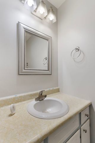 1612 Whippoorwill Dr, Lawrenceburg, TN 38464