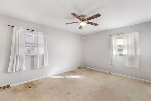 1612 Whippoorwill Dr, Lawrenceburg, TN 38464