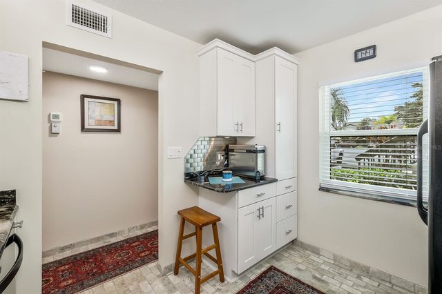 9290 LAKE PARK DRIVE 104, Fort Myers, FL 33919