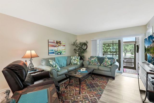 9290 LAKE PARK DRIVE 104, Fort Myers, FL 33919