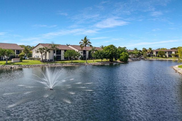 9290 LAKE PARK DRIVE 104, Fort Myers, FL 33919