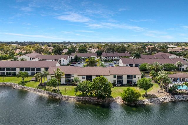 9290 LAKE PARK DRIVE 104, Fort Myers, FL 33919