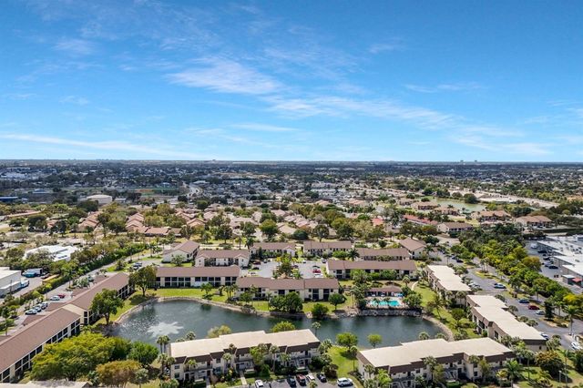 9290 LAKE PARK DRIVE 104, Fort Myers, FL 33919