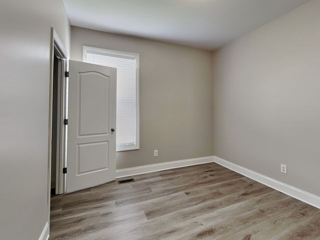 839 S Westland Ave, Gallatin, TN 37066