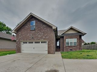 839 S Westland Ave, Gallatin, TN 37066