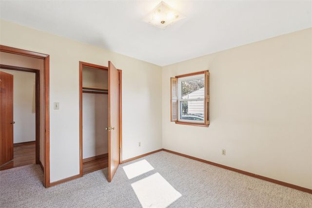 3416 Hillcrest Drive, Des Moines, IA 50310