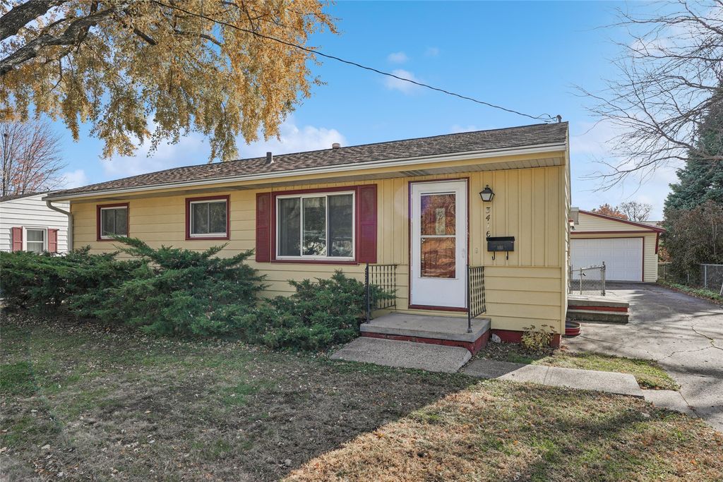 3416 Hillcrest Drive, Des Moines, IA 50310