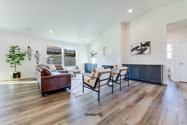 34300 N Short Rd, Deer Park, WA 99006