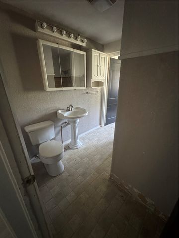 1225 E Seminole Avenue, Mcalester, OK 74501