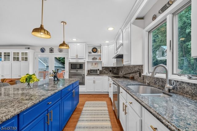 453 S Maple Ave, Glen Rock Boro, NJ 07452