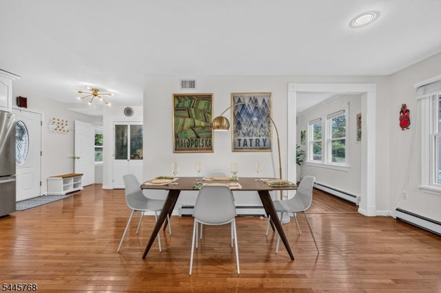 453 S Maple Ave, Glen Rock Boro, NJ 07452