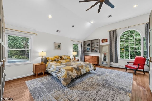 453 S Maple Ave, Glen Rock Boro, NJ 07452