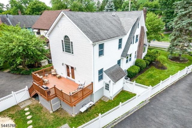 453 S Maple Ave, Glen Rock Boro, NJ 07452