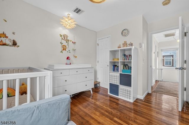 453 S Maple Ave, Glen Rock Boro, NJ 07452
