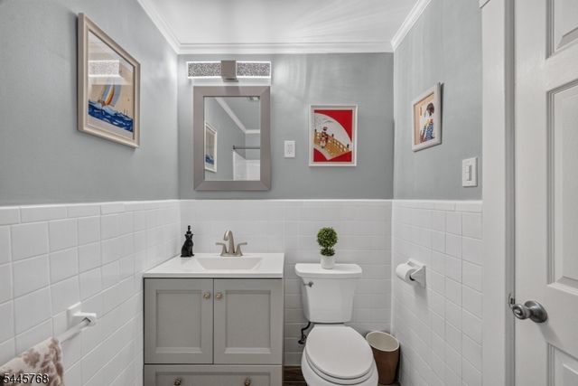 453 S Maple Ave, Glen Rock Boro, NJ 07452