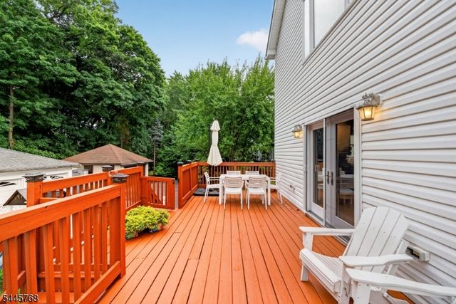 453 S Maple Ave, Glen Rock Boro, NJ 07452