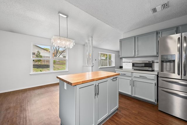 7811 Finch TRL, Austin, TX 78745