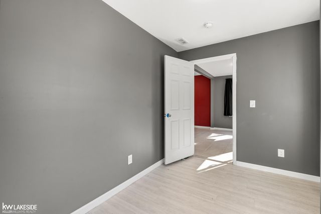 8281 Meadow Avenue, Warren, MI 48089