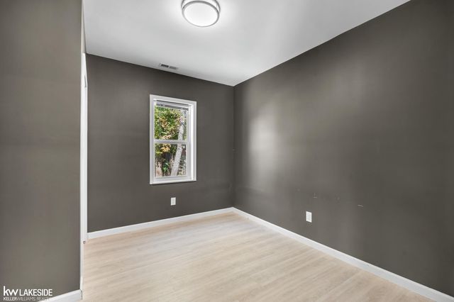 8281 Meadow Avenue, Warren, MI 48089