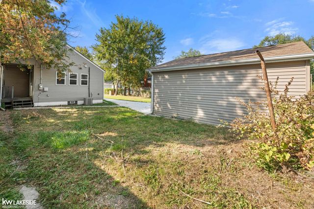 8281 Meadow Avenue, Warren, MI 48089