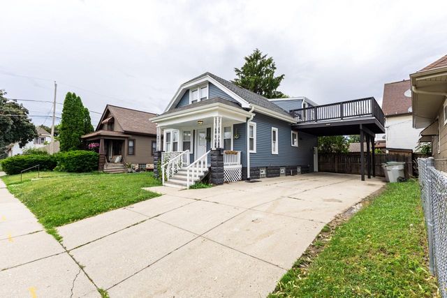 1408 W Manitoba STREET, Milwaukee, WI 53215