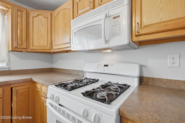 2610 Franklin Ave, Louisville, KY 40216