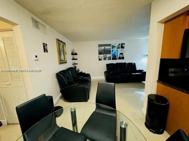 1840 Dewey Street 103, Hollywood, FL 33020