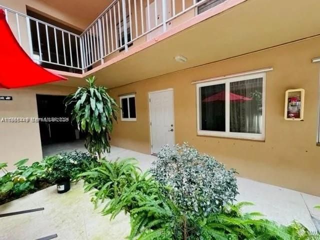 1840 Dewey Street 103, Hollywood, FL 33020