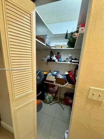1840 Dewey Street 103, Hollywood, FL 33020