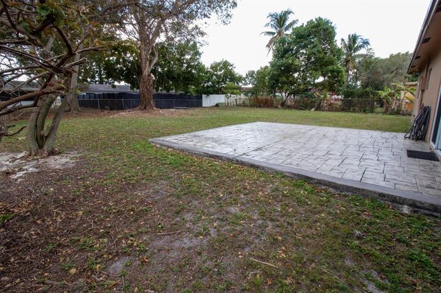 6860 Broadmoor, North Lauderdale, FL 33068