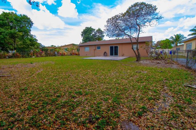 6860 Broadmoor, North Lauderdale, FL 33068