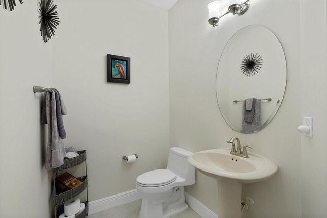 2086 Foxtail View Court, West Palm Beach, FL 33411