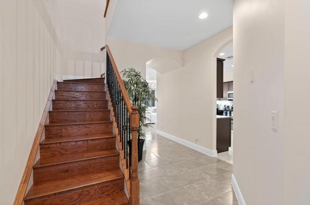 2086 Foxtail View Court, West Palm Beach, FL 33411