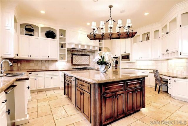 4690 Rancho Del Mar Trl, San Diego, CA 92130