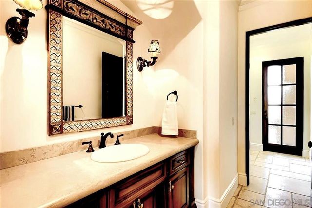 4690 Rancho Del Mar Trl, San Diego, CA 92130