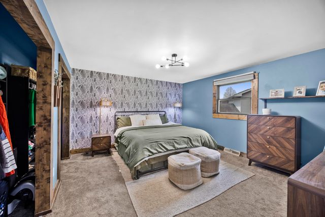 3265 Trailside Place, Crown Point, IN 46307