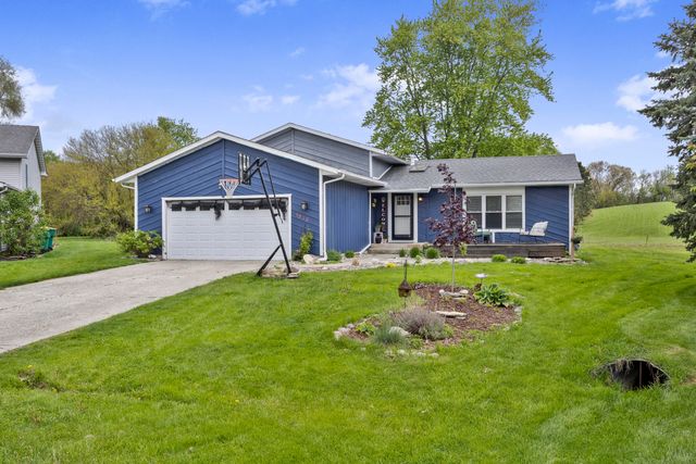 3265 Trailside Place, Crown Point, IN 46307
