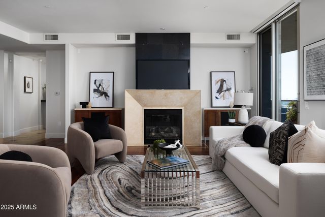 2402 E ESPLANADE Lane 1001, Phoenix, AZ 85016