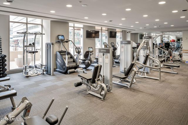 2402 E ESPLANADE Lane 1001, Phoenix, AZ 85016