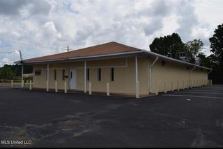 4470 Sunset Drive, Jackson, MS 39213
