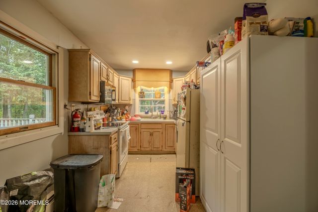 206 Burr Street, Barnegat, NJ 08005