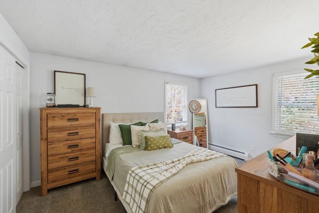 20 Pierce Rd, Sutton, MA 01590