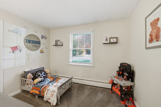 20 Pierce Rd, Sutton, MA 01590