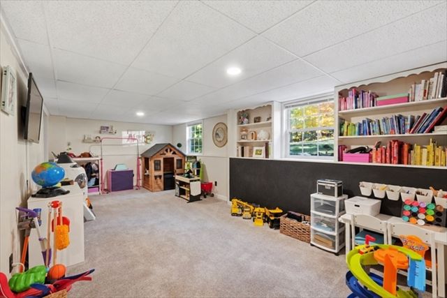 20 Pierce Rd, Sutton, MA 01590