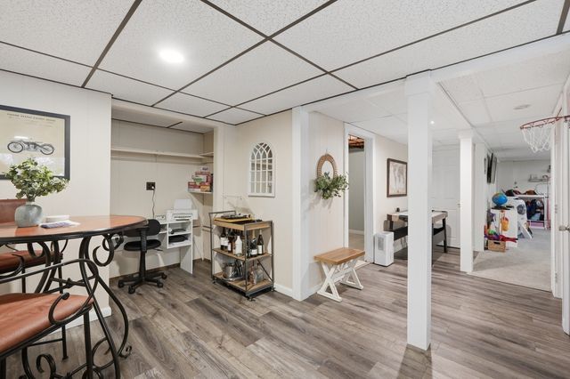 20 Pierce Rd, Sutton, MA 01590