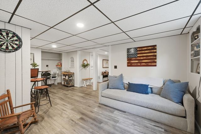20 Pierce Rd, Sutton, MA 01590