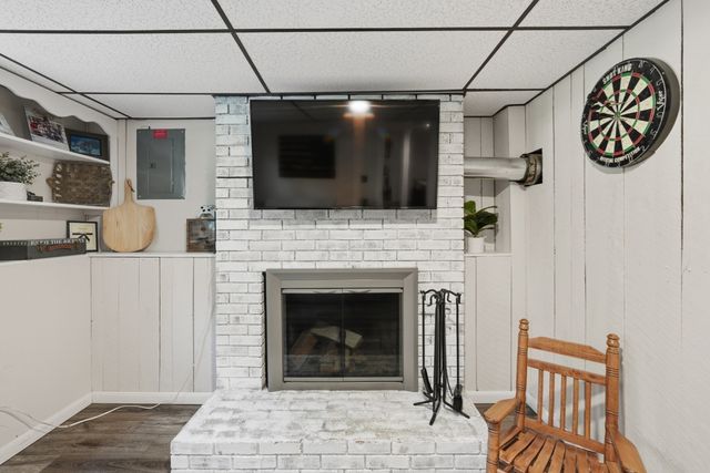 20 Pierce Rd, Sutton, MA 01590